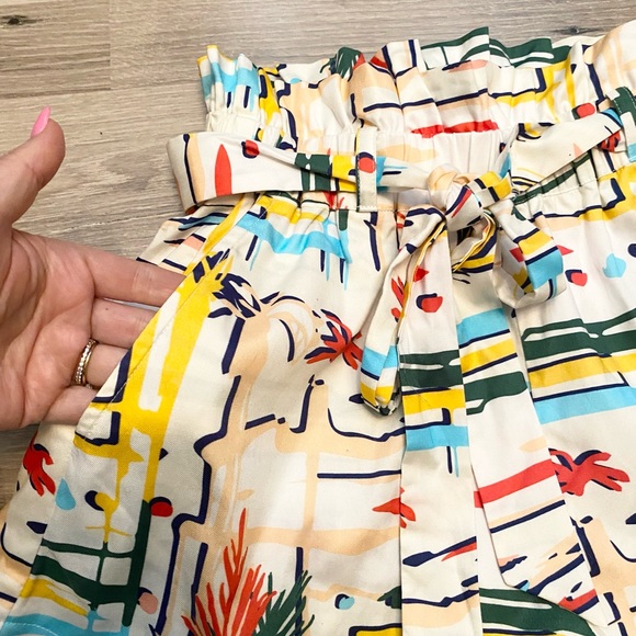 NWT CROSBY by Mollie Burch | White Côte d'Azur Abstract Sammi Shorts - Picture 2 of 6